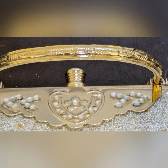 Stunning Silver / Gold Evening Clutch. NWOT - Picture 10 of 12